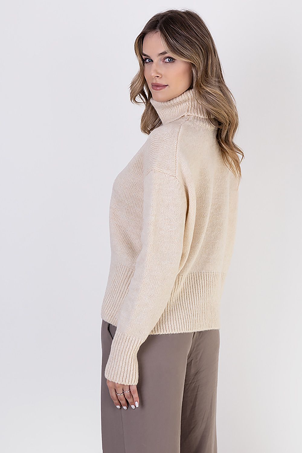  Rollkragenpullover model 187210 MKM 