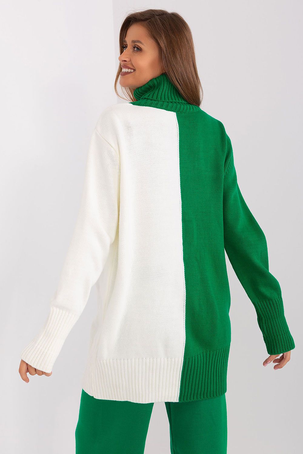  Rollkragenpullover model 189329 Badu 